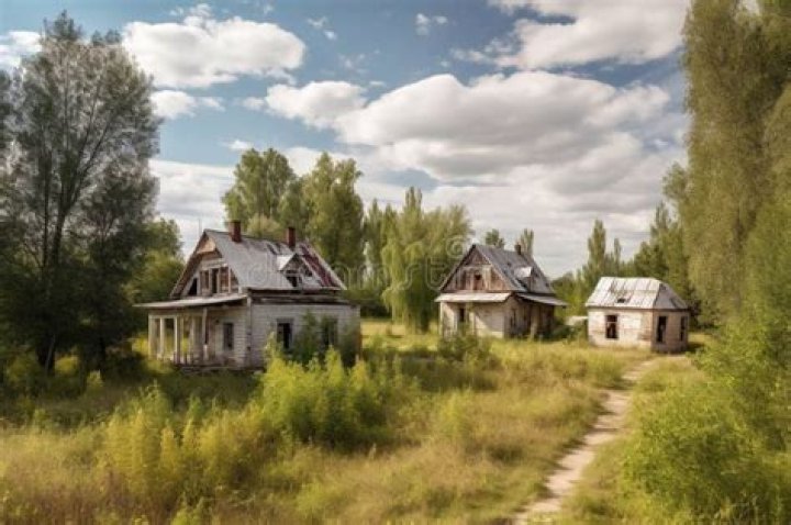 Abandoned village to Village