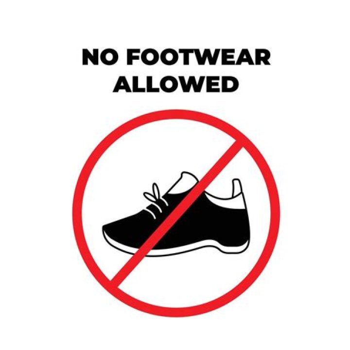Does wearing no footwear make you quieter?