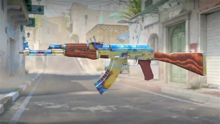 How do I use the AK-47 on CS:GO?