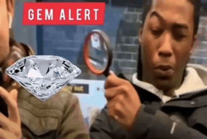 What happens to the gem when I salvage an item with a gem in it?