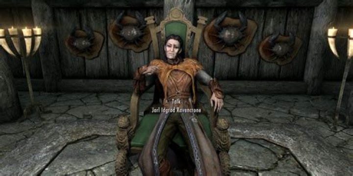 What is the purpose of the Jarl's map in the Dragonreach?